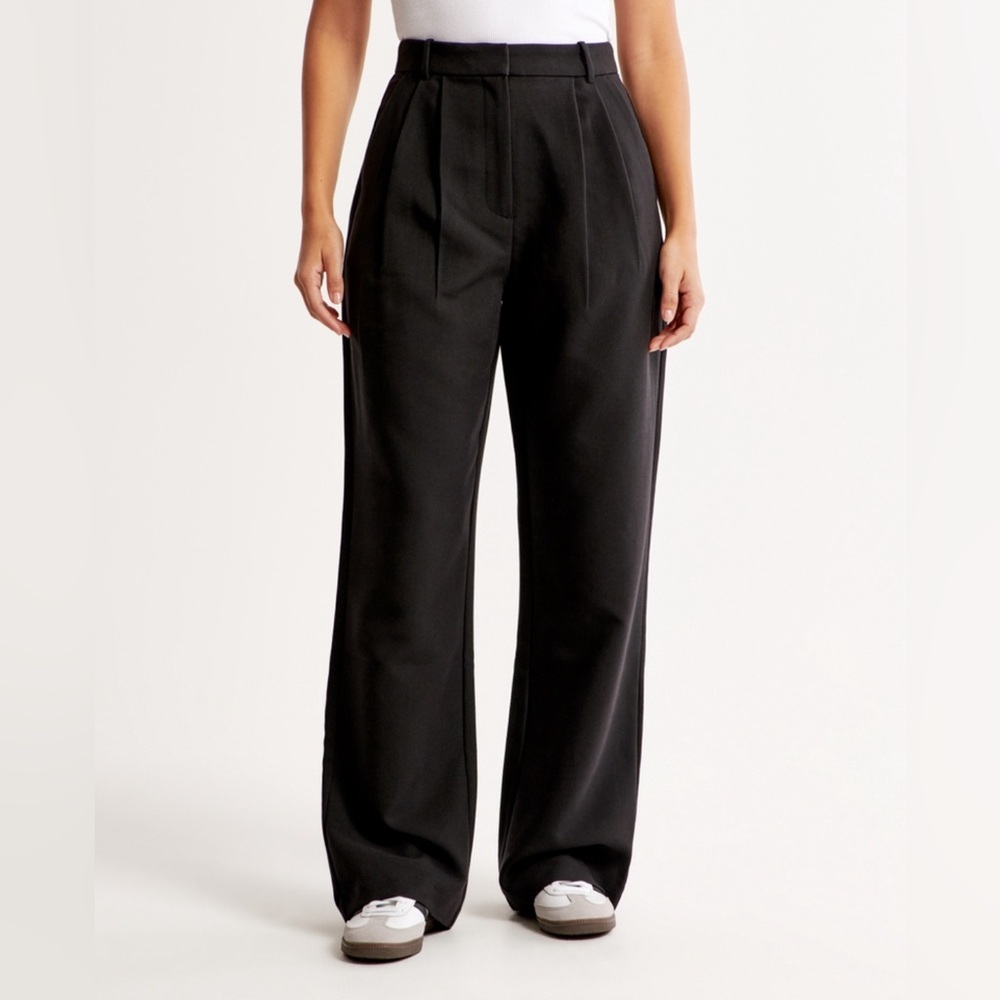 A&F Sloane Lightweight Tailored Pant